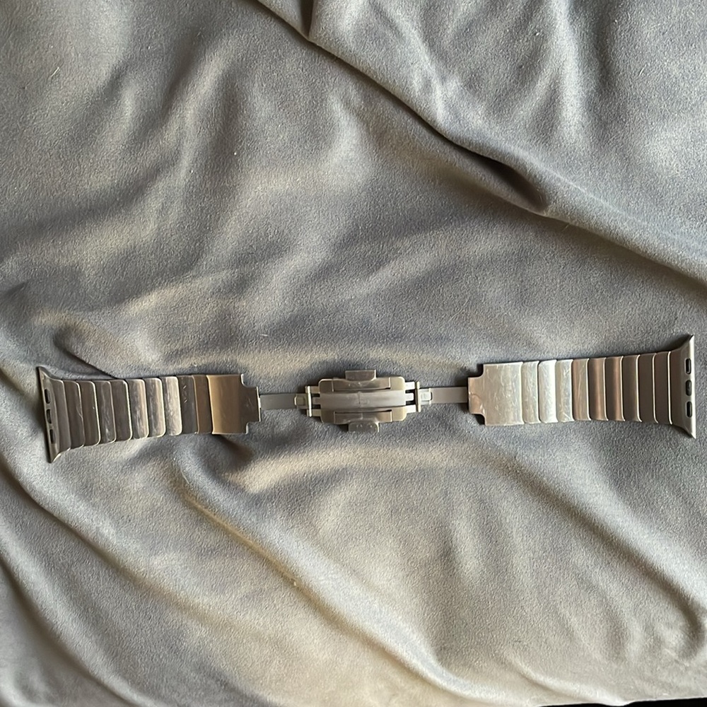 Apple link bracelet